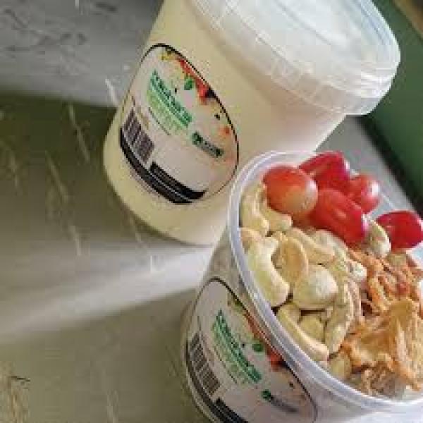 Michas Parfait VAnilla Combo Plate
